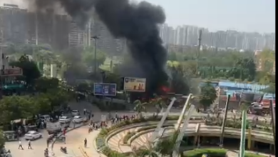 Photo of गाजियाबाद में भीषण आग: गोल मार्केट की 20 से अधिक दुकानें जलकर खाक, हाई-राइज बिल्डिंग तक पहुंचीं लपटें