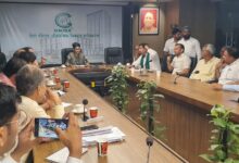 Photo of Noida: डंपिंग ग्राउंड की वजह से ग्रामीणों की बढ़ी सांस लेने में तकलीफ, भाकियू की प्राधिकरण की एसीईओ के साथ हुई बैठक