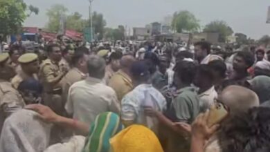 Photo of Noida: बंद मकान में मिला छात्र का शव, खौफनाक साजिश की आंशका, शरीर पर मिले गंभीर चोट के निशान