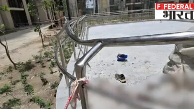 Photo of नोएडा सेक्टर 152 की निर्माणाधीन सोसाइटी में बड़ा हादसा, असंतुलित होकर नीचे गिरे दो मजदूरों की हुई मौत
