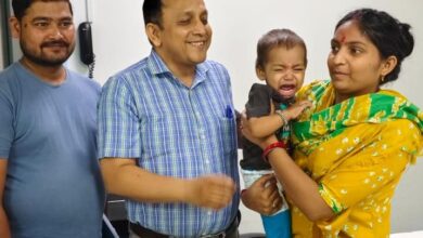 Photo of खिलौनों में लगी बटन बैटरी बनी जानलेवा, यथार्थ हॉस्पिटल ने 10 माह के मासूम की बचाई जान