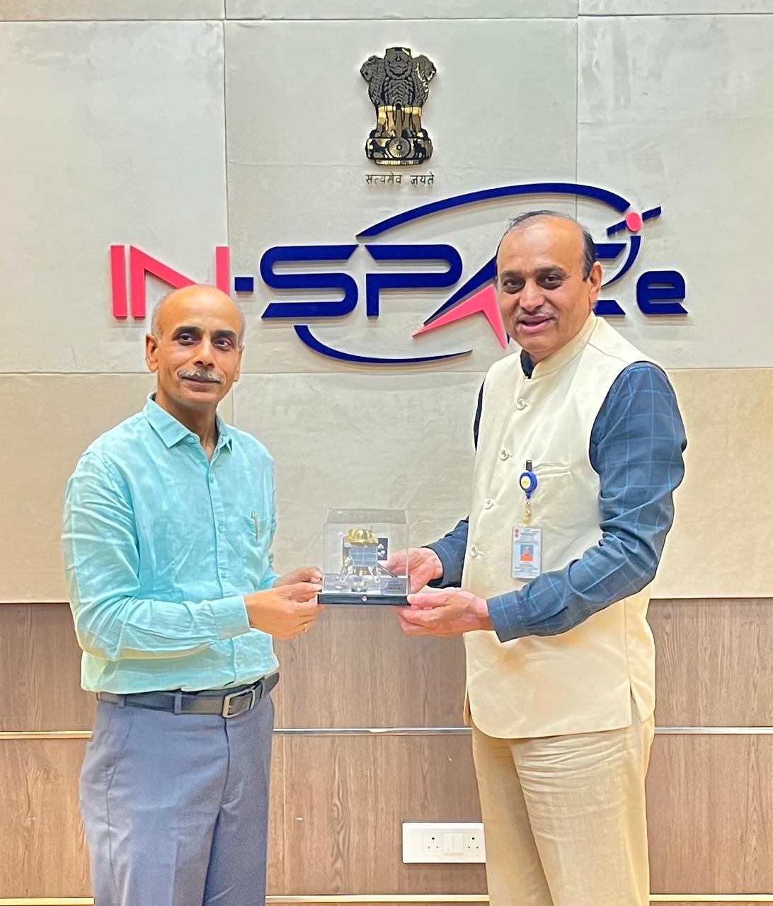 Noida: मिशन ‘शक्तिसैट’ से अंतरिक्ष में बढ़ेगी बेटियों की उड़ान, जीबीयू और स्पेश किड्ज इंडिया के बीच एमओयू साइन
