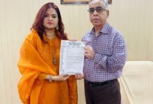 Photo of “नो पावर कट ज़ोन” होने के बावजूद अंधेरे में नौएडा, आखिर जिम्मेदार कौन? एनसीएफ की कार्यकारी अध्यक्ष शालिनी सिंह ने मुख्य अभियंता के साथ की बैठक