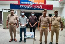 Photo of Noida: टैक्सी ड्राइवर और फेरीवाला ने नोएडा में किया बड़ा कांड, 49 मोबाइल हुए बरामद