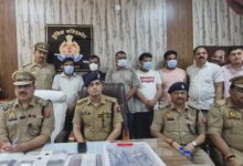 Photo of जीएसटी कंसल्टेंट से 29 लाख रुपये की वसूली के मामले में पुलिस की बड़ी कार्रवाई, बिसरख थाना प्रभारी और राइज सिटी चौकी प्रभारी लाइन हाजिर