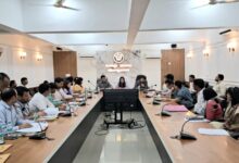 Photo of Noida: नियमों को ताक पर रखकर पैरेंट्स से मनमानी तरीके से फीस वसूलने वाले स्कूलों पर बड़ी कार्रवाई, लगाया मोटा जुर्माना