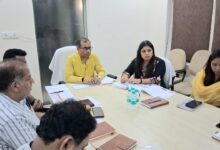 Photo of Noida: बाढ़ को लेकर फिर अलर्ट, ओखला बैराज पर अधिकारियों और कर्मचारियों को किया सक्रिय, सात बाढ़ समिति का किया गया गठन