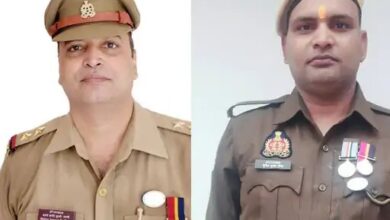 Photo of Noida: ग्रेनो वेस्ट में बदमाश को मार गिराने वाले STF के दो कर्मियों को गैलेंट्री मेडल से किया गया सम्मानित, नोएडा में शहीदों को दी श्रद्धांजलि
