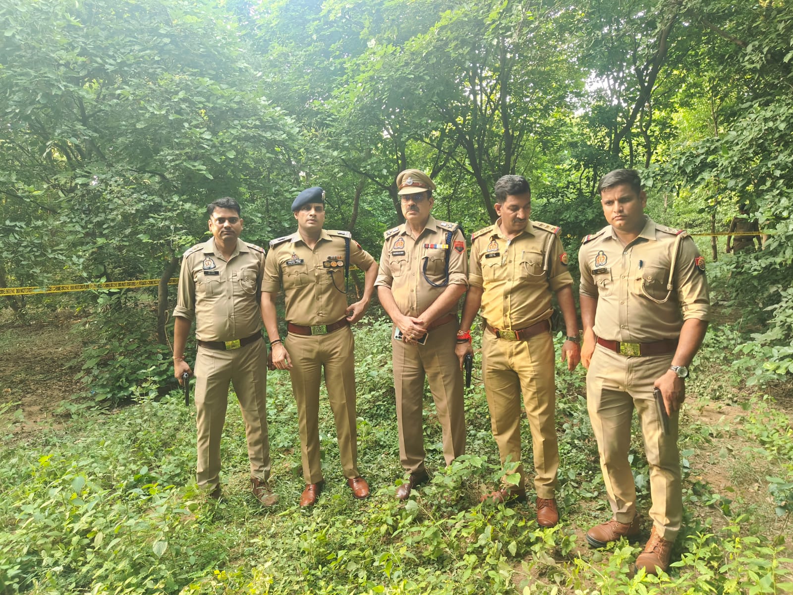 Noida: मासूम की हत्या कर शव को बोरे में डालकर खेत में फेंकने वाले ‘दरिंदे’ पुलिस मुठभेड़ में ढेर, कांस्टेबल घायल