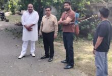 Photo of सेक्टर-105 की समस्याओं पर नोएडा प्राधिकरण का त्वरित एक्शन, महाप्रबंधक ने टीम संग किया दो घंटे निरीक्षण