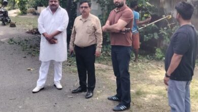 Photo of सेक्टर-105 की समस्याओं पर नोएडा प्राधिकरण का त्वरित एक्शन, महाप्रबंधक ने टीम संग किया दो घंटे निरीक्षण