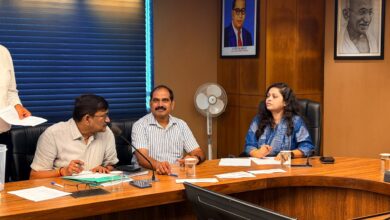 Photo of Noida: लंबे समय से भूखंडों का इंतजार कर रहे किसानों के चेहरे पर लौटी खुशी, किसानों को मिले 58 आबादी प्लॉट