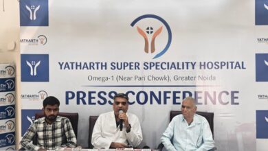 Photo of ग्रेटर नोएडा में 72 वर्षीय मरीज के लिवर से निकाला क्रिकेट बॉल से बड़ा ट्यूमर, बिना बड़े चीरे के हुई सर्जरी