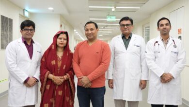 Photo of Noida: करवा चौथ से पहले पति का पत्नी को गिफ्ट, जिंदगी की दी सौगात