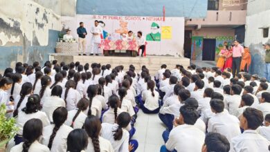 Photo of नोएडा में गांधी-शास्त्री जयंती पर बी.एस. मेमोरियल स्कूल में कार्यक्रम, सपा नेताओं ने मेधावी बच्चों को किया सम्मानित